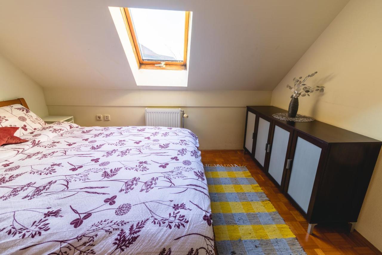 Relax Apartment In Banovci Veržej Екстериор снимка